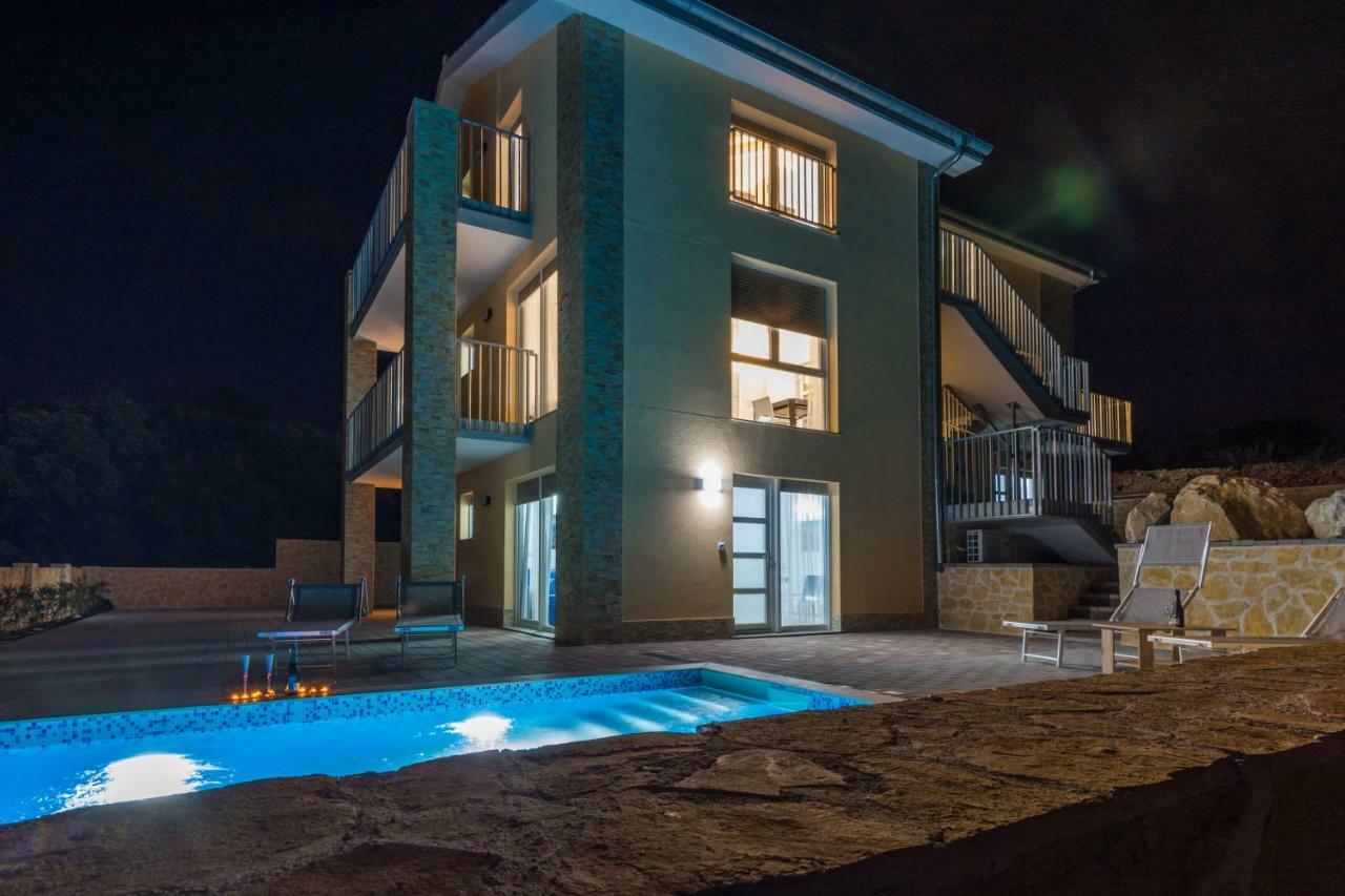 شقة Fabulous House B With Outdoor Pool زاتون المظهر الخارجي الصورة